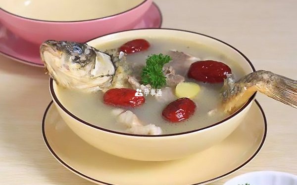 木瓜鲤鱼汤