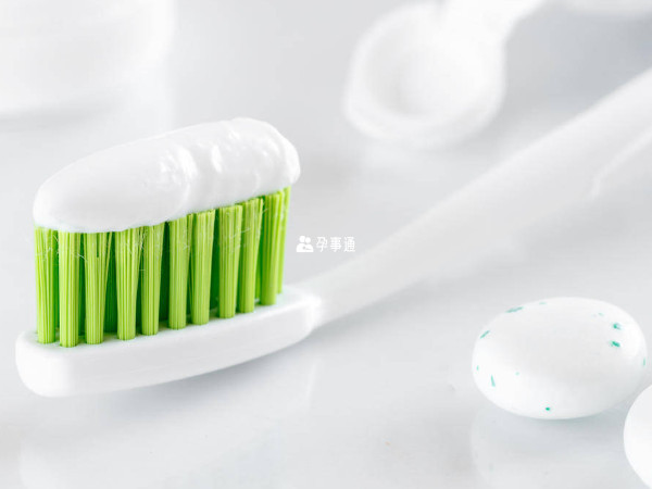 牙膏测男女的方法分享