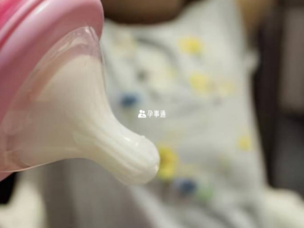 消化系统有问题会导致宝宝不吃奶瓶