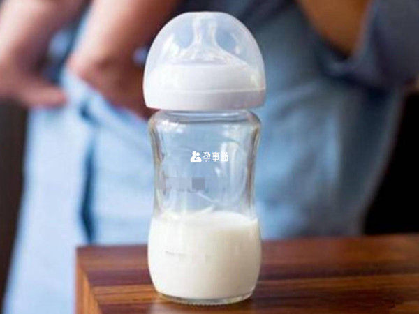 常温母乳也能直接喂给宝宝