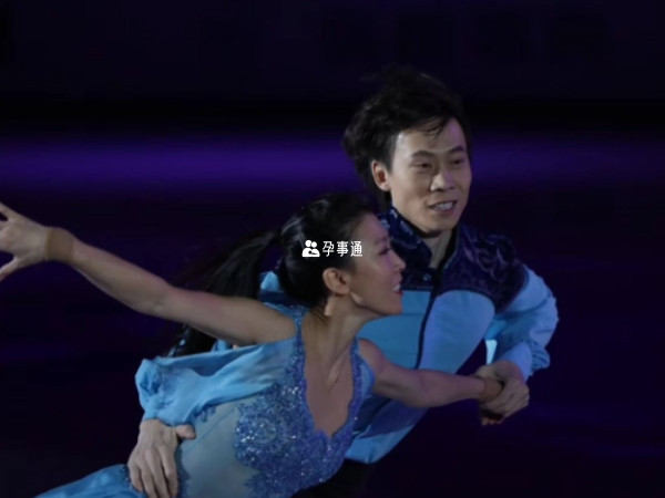 申雪和赵宏博是花滑冠军夫妻